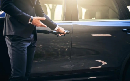 Why Woking Taxi Are the Most Convenient Way to Travel Around the Town