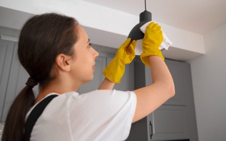 Expert Chandelier Cleaning UAE | Dubai's Trusted Team