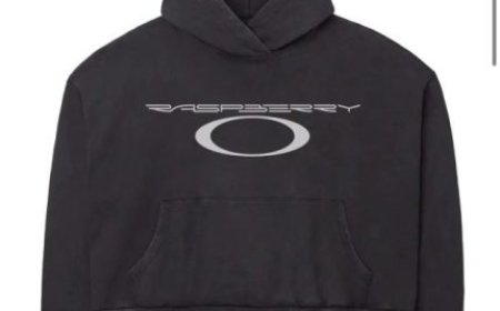 Raspberry Hills Clothing: Where Streetwear Meets Next-Level Quality
