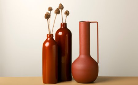 Sleek & Stylish: Contemporary Vase Fillers for Minimalist Homes