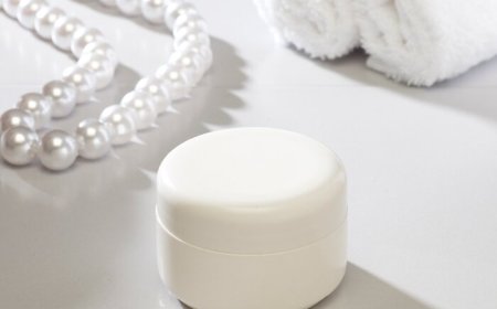 Adapting Beauty: How Indian Cosmetic Manufacturers Support All Skin Types