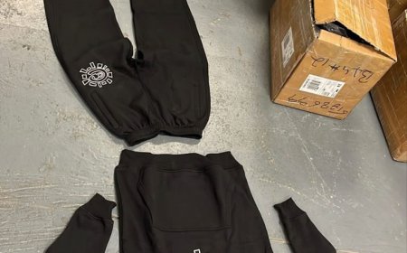 "From Workouts to Weekends: The Versatility of the Adwysd Hoodie"