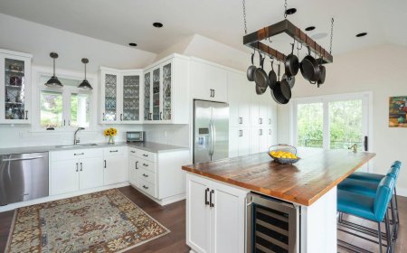 Revitalize Your Kitchen with Expert Cabinet Refacing ServicesRevitalize Your Kitchen with Expert Cabinet Refacing Services